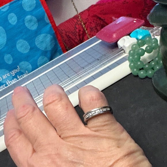 Stylish 925 Sterling Silver Band With CZ Stones - Picture 2 of 8